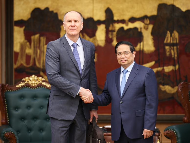 Thủ tướng Phạm Minh Chính tiếp Đoàn cán bộ Quỹ Tiền tệ Quốc tế (IMF) do ông Martin Sommer làm Trưởng đoàn đang thăm, làm việc tại Việt Nam - Ảnh: VGP/Nhật Bắc Thủ tướng Phạm Minh Chính tiếp Đoàn cán bộ Quỹ Tiền tệ Quốc tế (IMF) do ông Martin Sommer làm Trưởng đoàn đang thăm, làm việc tại Việt Nam - Ảnh: VGP/Nhật Bắc