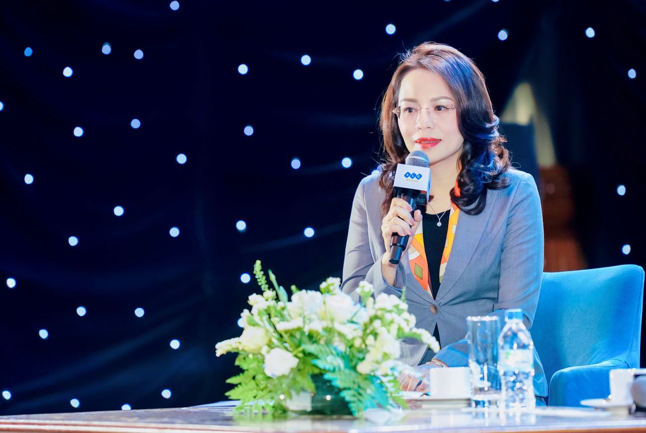 TS. Hương Trần Kiều Dung - Ph&oacute; chủ tịch thường trực Tập đo&agrave;n FLC ph&aacute;t biểu tại Hội thảo