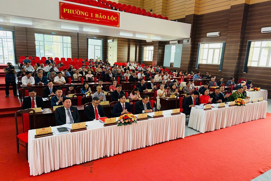 Quang cảnh kỳ họp