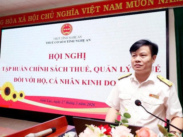 Ông Nguyễn Văn Kiều – Phó Trưởng Thuế cơ sở 8 phát biểu tại hội nghị. Ông Nguyễn Văn Kiều – Phó Trưởng Thuế cơ sở 8 phát biểu tại hội nghị.