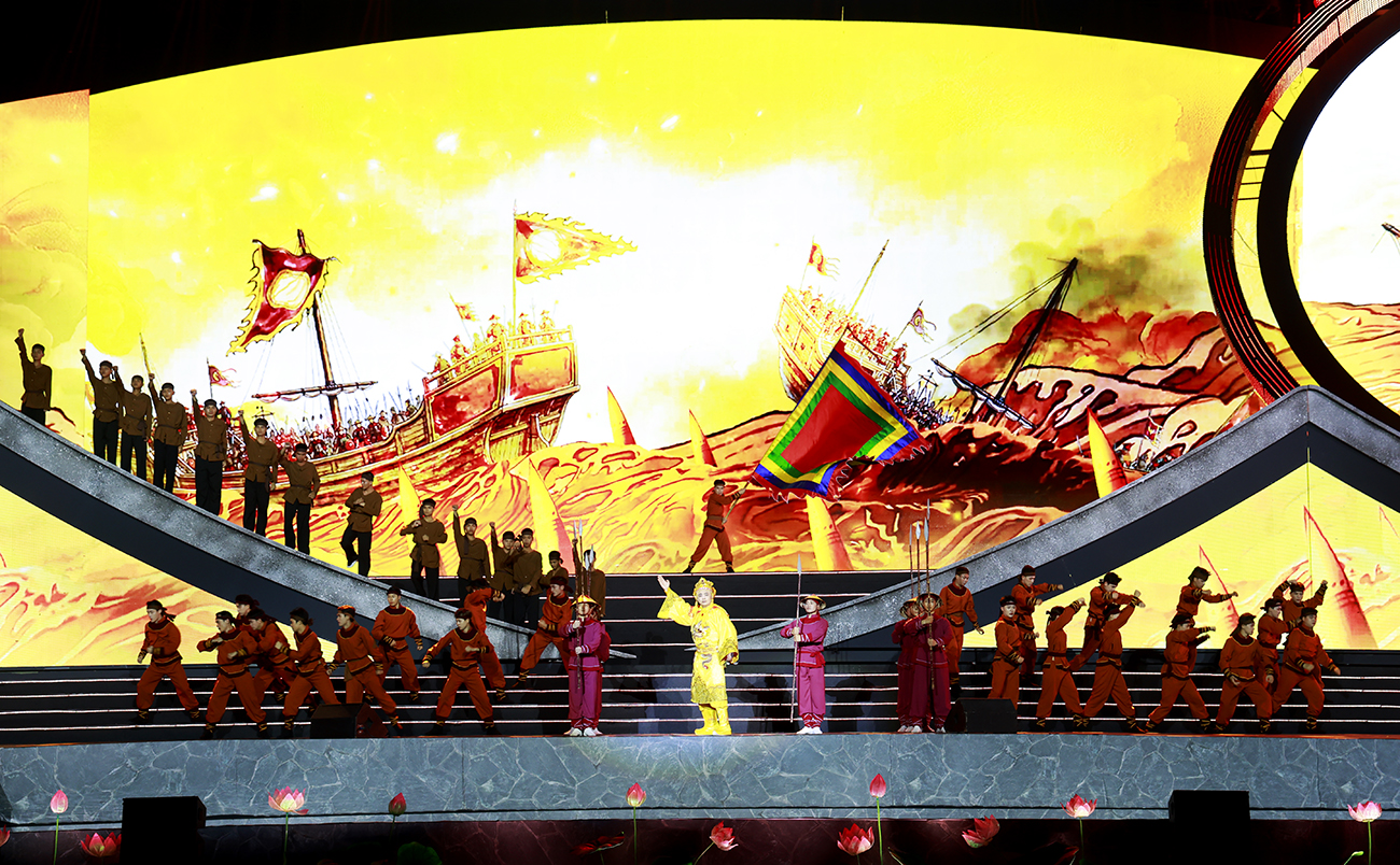 Hình tượng Phật hoàng Trần Nhân Tông từ bỏ ngai vàng, mở ra dòng Thiền Trúc Lâm Hình tượng Phật hoàng Trần Nhân Tông từ bỏ ngai vàng, mở ra dòng Thiền Trúc Lâm