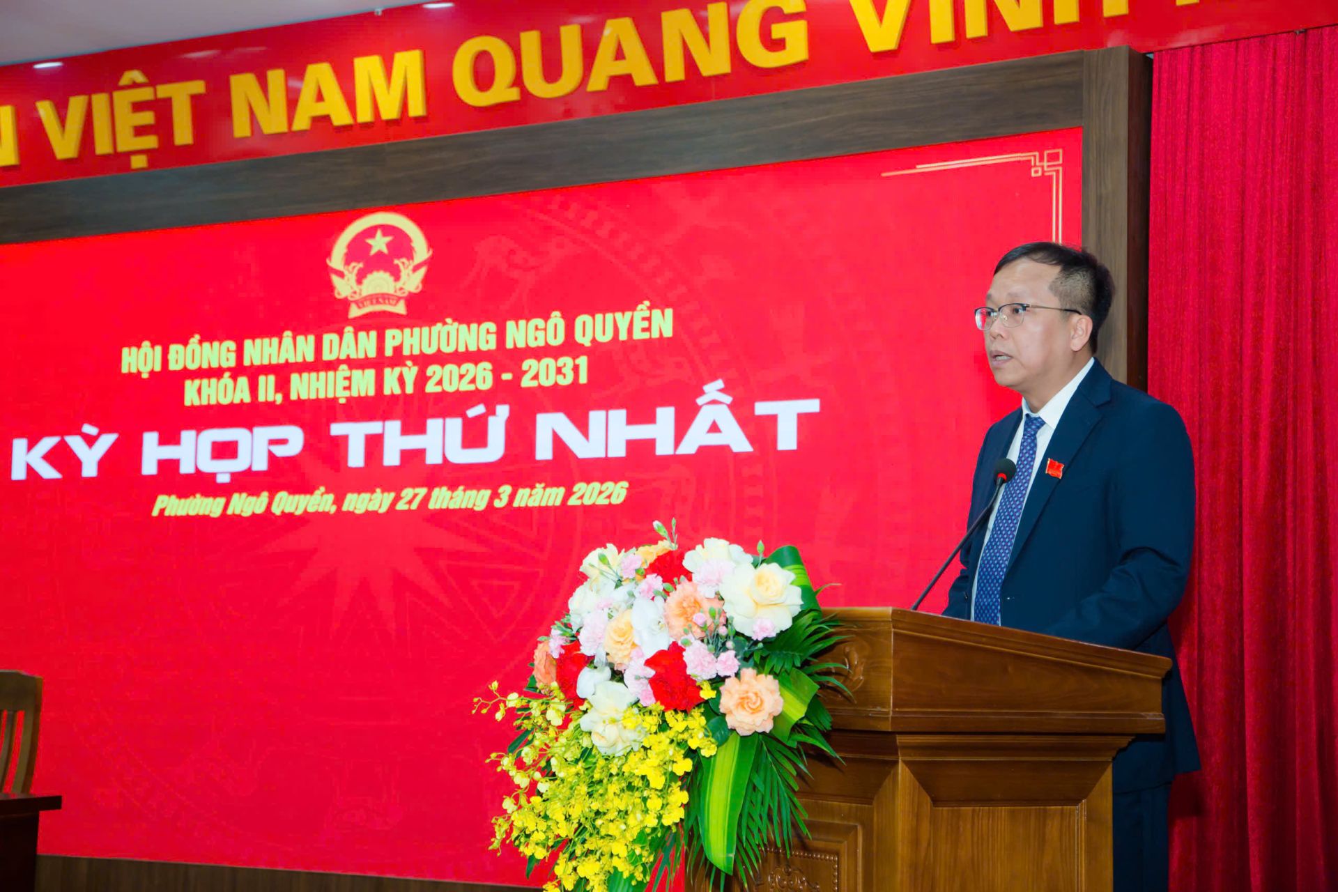 Đồng chí Cáp Trọng Tuấn, Bí thư Đảng ủy - Chủ tịch HĐND phường Ngô Quyền phát biểu nhận nhiệm vụ. Đồng chí Cáp Trọng Tuấn, Bí thư Đảng ủy - Chủ tịch HĐND phường Ngô Quyền phát biểu nhận nhiệm vụ.