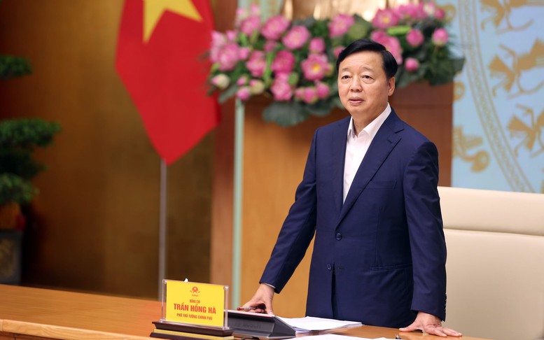 Phó Thủ tướng Trần Hồng Hà chủ trì cuộc họp về các nhiệm vụ, giải pháp, phòng, chống khai thác hải sản bất hợp pháp, không báo cáo và không theo quy định - Ảnh: VGP/Minh Khôi Phó Thủ tướng Trần Hồng Hà chủ trì cuộc họp về các nhiệm vụ, giải pháp, phòng, chống khai thác hải sản bất hợp pháp, không báo cáo và không theo quy định - Ảnh: VGP/Minh Khôi