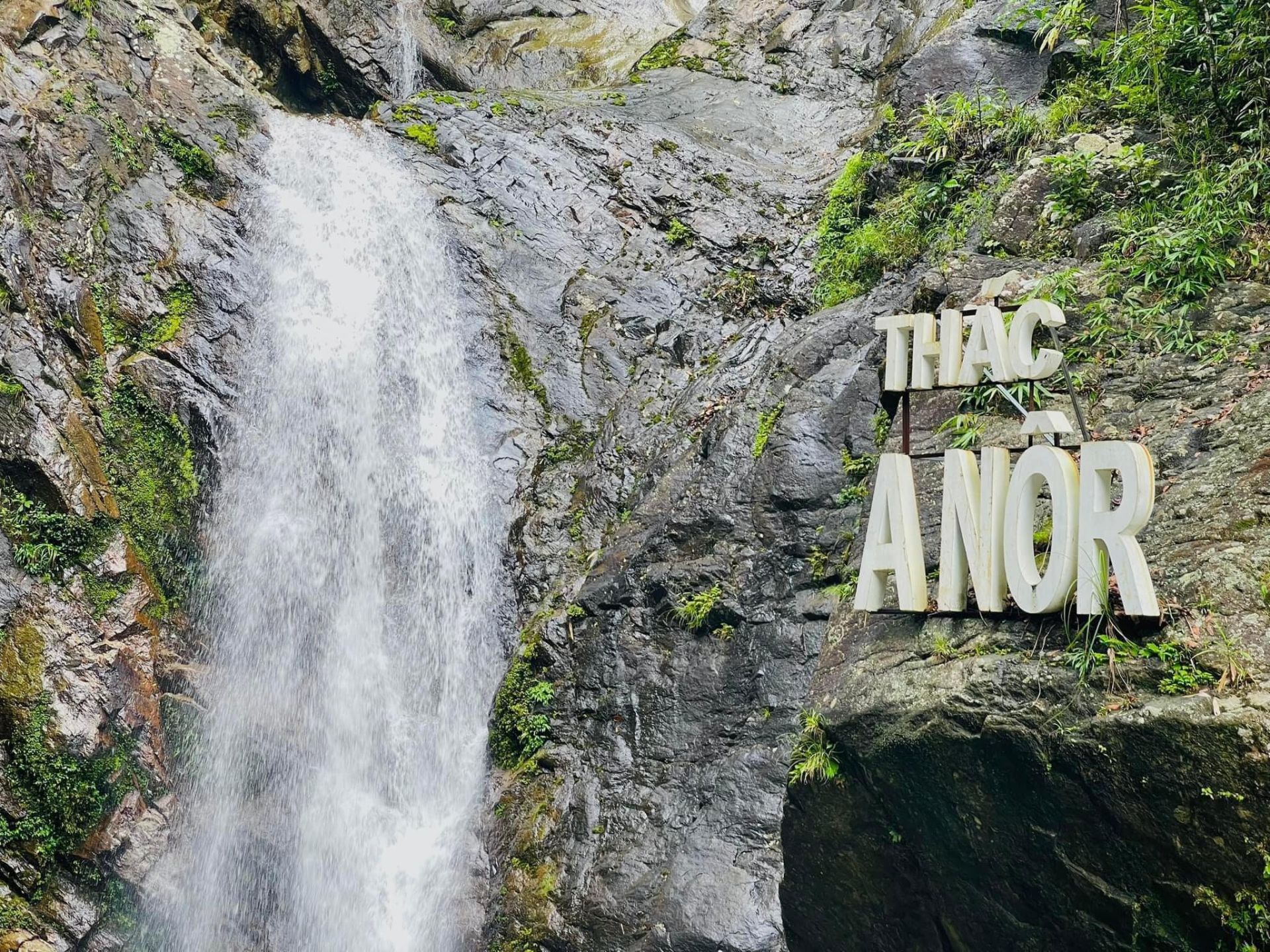 A Lưới giờ là điểm thu hút khách tham quan du lịch của Thành phố Huế A Lưới giờ là điểm thu hút khách tham quan du lịch của Thành phố Huế