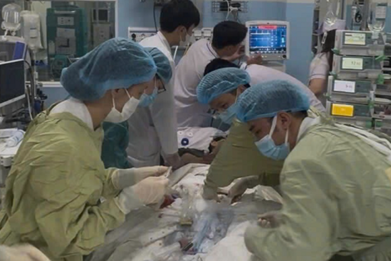 Bộ Y tế chính thức công nhận E-CPR là kỹ thuật mới lần đầu tiên áp dụng tại Việt Nam