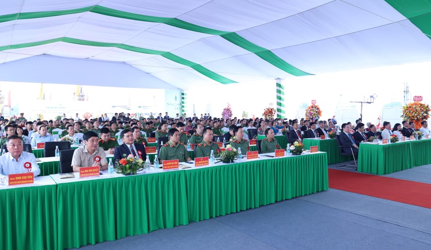 C&aacute;c đại biểu dự lễ khởi c&ocirc;ng dự &aacute;n