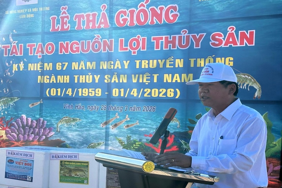 Phó Giám đốc Sở Nông nghiệp và Môi trường Nguyễn Văn Chiến phát biểu tại Lễ thả giống Phó Giám đốc Sở Nông nghiệp và Môi trường Nguyễn Văn Chiến phát biểu tại Lễ thả giống