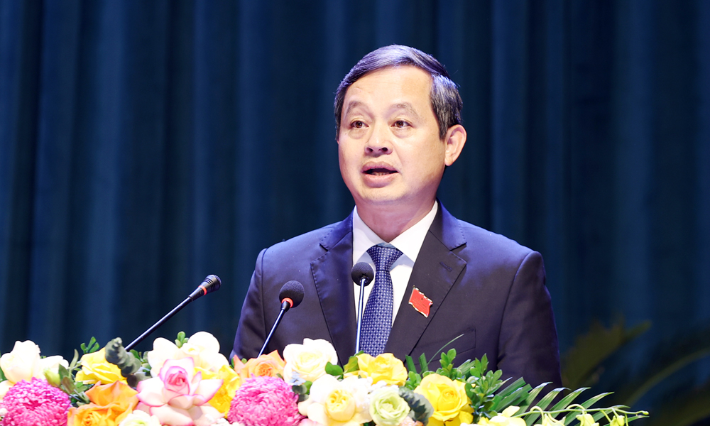 Đồng chí Phạm Hoàng Sơn phát biểu nhận nhiệm vụ. Đồng chí Phạm Hoàng Sơn phát biểu nhận nhiệm vụ.