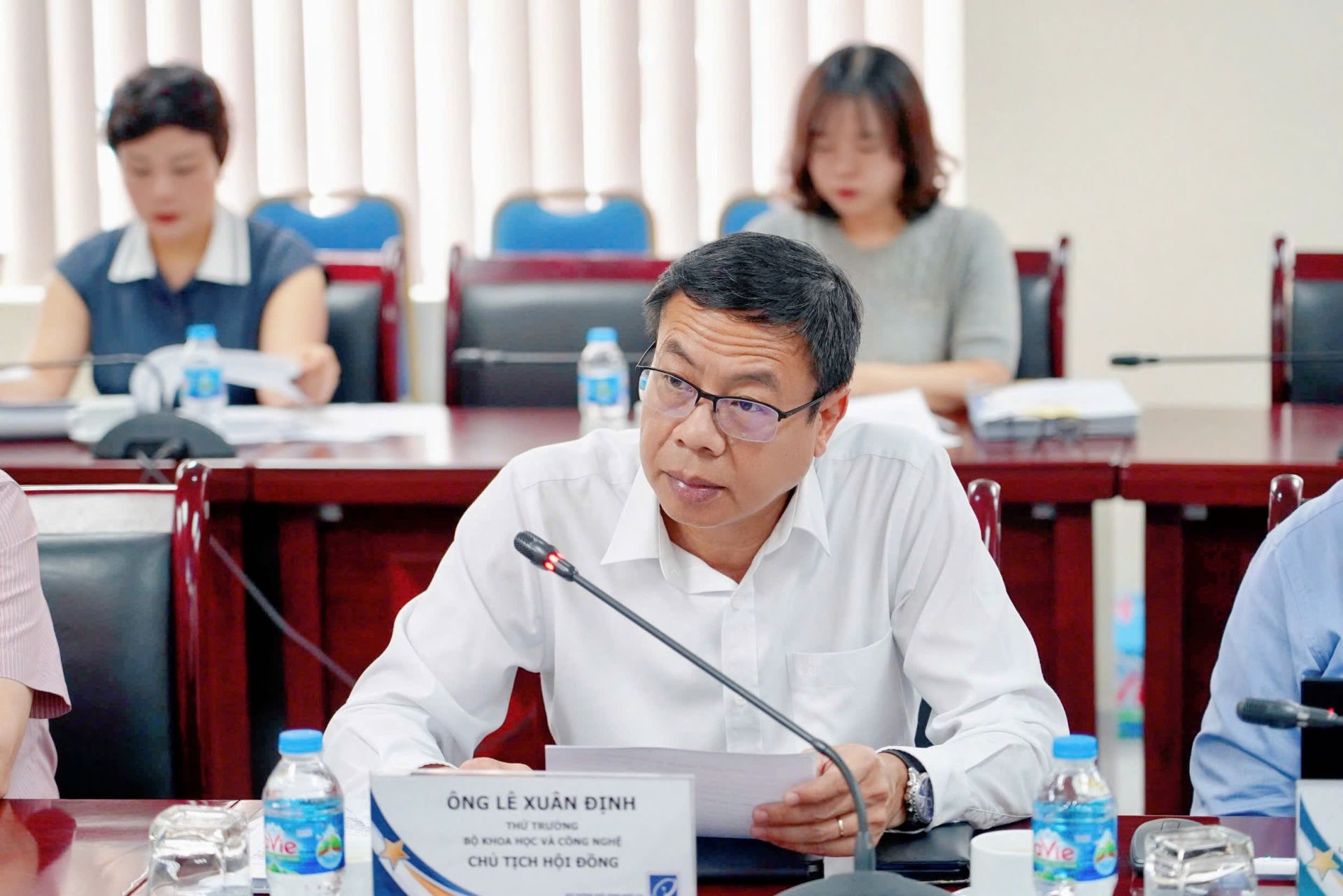 Thứ trưởng Lê Xuân Định phát biểu tại phiên họp. Thứ trưởng Lê Xuân Định phát biểu tại phiên họp.