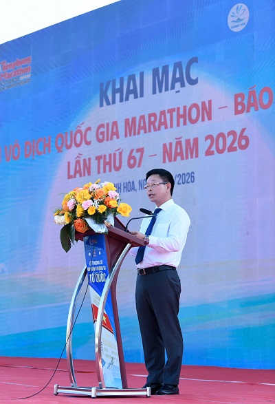 Nh&agrave; b&aacute;o Ph&ugrave;ng C&ocirc;ng Sưởng- Tổng Bi&ecirc;n Tập B&aacute;o Tiền Phong, Trương BTC Giải tuy&ecirc;n bố ch&iacute;nh thức khai mạc Giải V&ocirc; địch quốc gia Marathon - B&aacute;o Tiền Phong lần thứ 67 năm 2026, tại Kh&aacute;nh H&ograve;a.