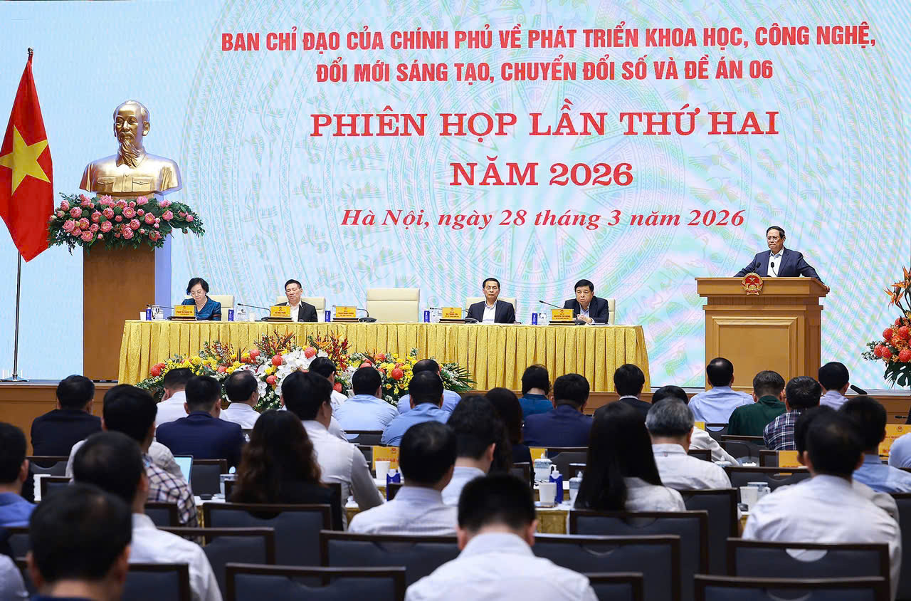 Phi&ecirc;n họp do Thủ tướng Phạm Minh Ch&iacute;nh, Trưởng Ban Chỉ đạo của Ch&iacute;nh phủ về ph&aacute;t triển khoa học, c&ocirc;ng nghệ, đổi mới s&aacute;ng tạo, chuyển đổi số v&agrave; Đề &aacute;n 06 chủ tr&igrave;