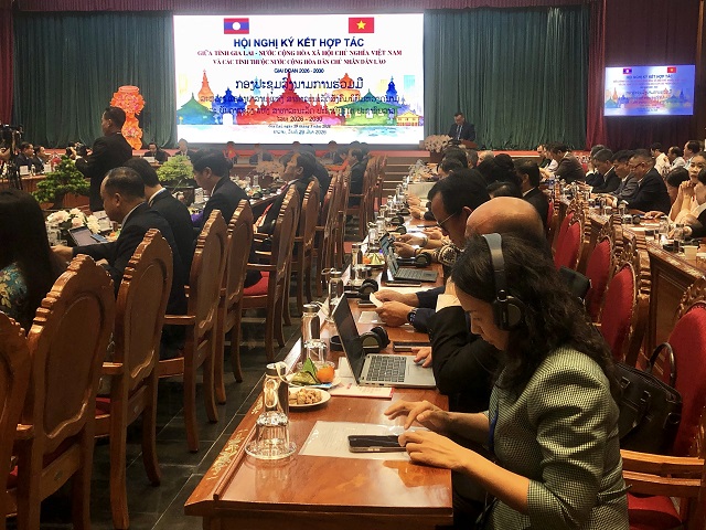 Quang cảnh Hội nghị Ký kết hợp tác với 4 tỉnh Nam Lào. Quang cảnh Hội nghị Ký kết hợp tác với 4 tỉnh Nam Lào.