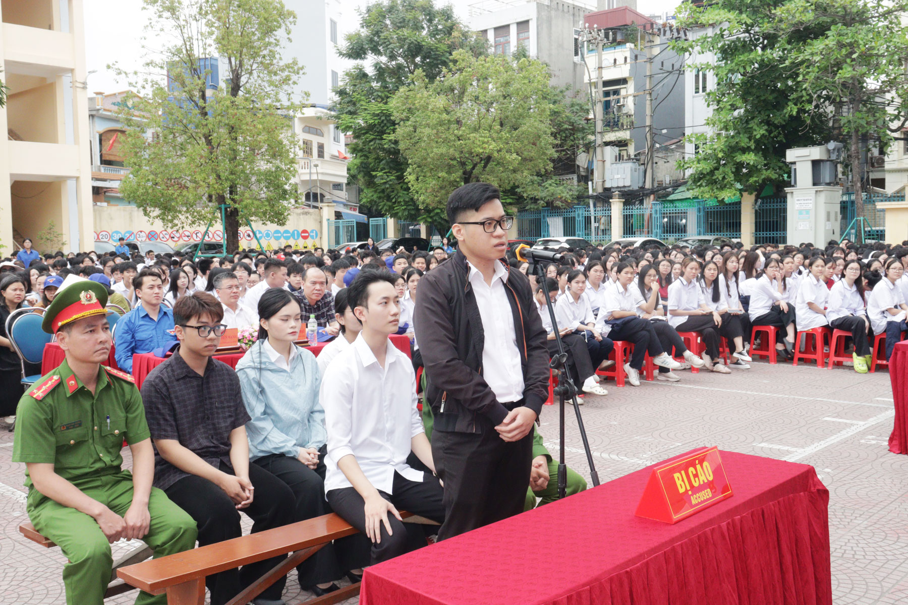 Phiên toà giả định tuyên truyền phòng chống ma túy cho đoàn viên, thanh niên tại Trường THPT Trần Nguyên Hãn