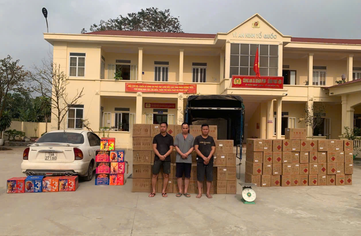 Phú Thọ: Khởi tố 6 bị can trong đường dây buôn lậu gần 2 tấn pháo hoa nổ