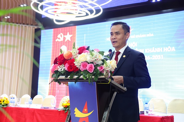 &Ocirc;ng Nguyễn Thanh Hải- Chủ tịch Hội Doanh nh&acirc;n Trẻ Kh&aacute;nh H&ograve;a ph&aacute;t biểu