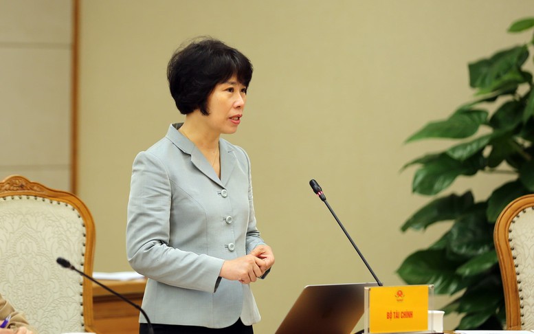 Thứ trưởng Bộ T&agrave;i ch&iacute;nh Nguyễn Thị B&iacute;ch Ngọc b&aacute;o c&aacute;o - Ảnh: VGP/Minh Kh&ocirc;i