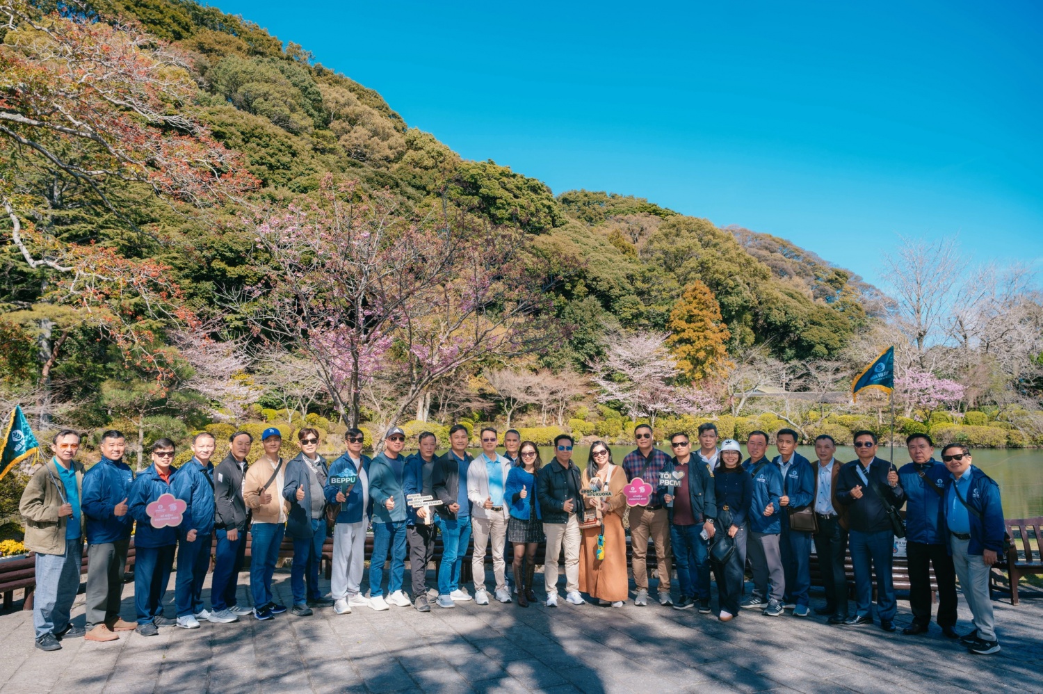 C&aacute;c hoạt động trải nghiệm văn h&oacute;a - x&atilde; hội tại địa phương được lồng gh&eacute;p nhằm tạo kh&ocirc;ng gian giao lưu, trao đổi giữa c&aacute;c kh&aacute;ch h&agrave;ng đến từ nhiều khu vực