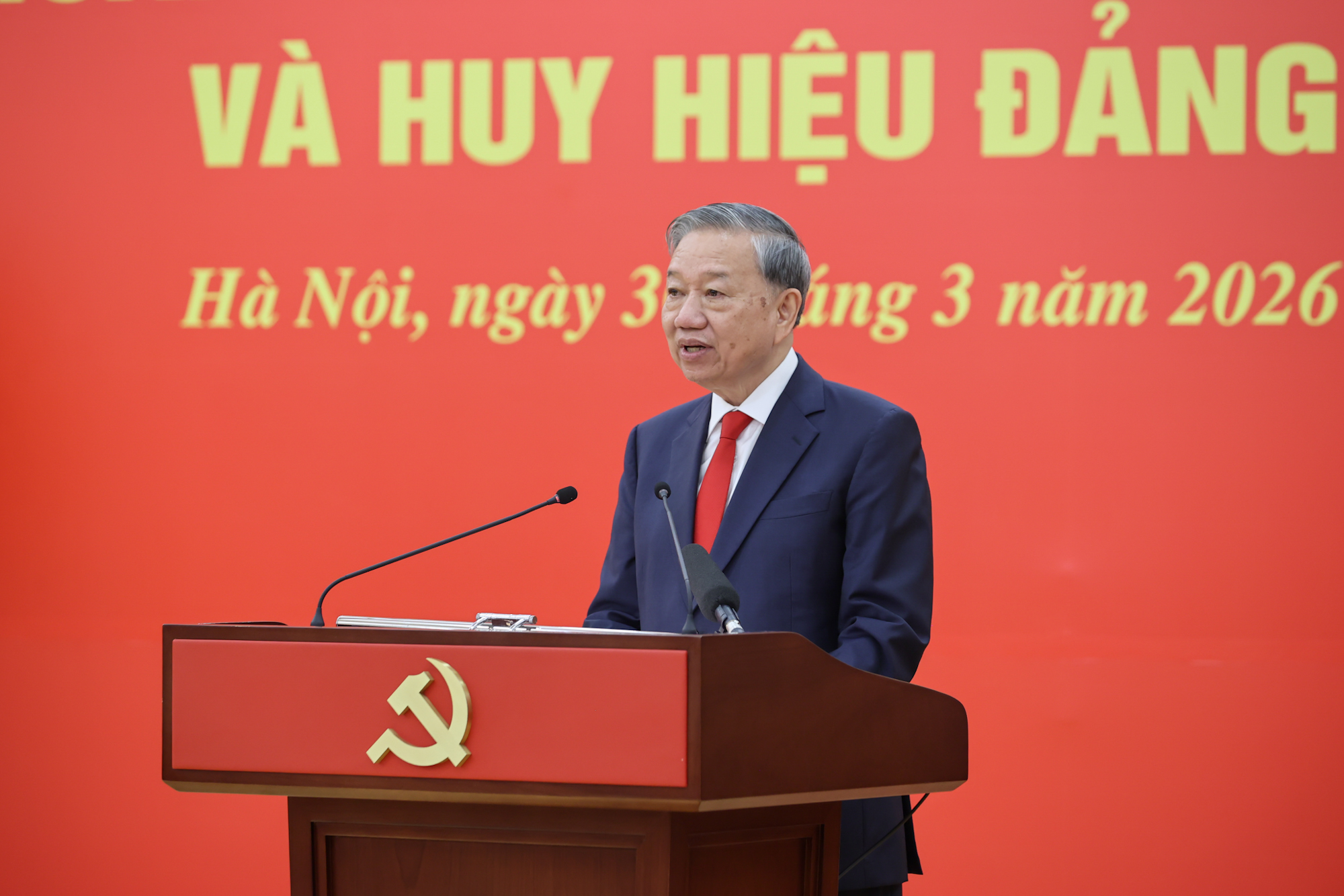 Tổng B&iacute; thư T&ocirc; L&acirc;m ph&aacute;t biểu tại buổi lễ.