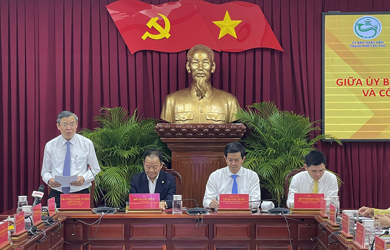 Chủ tịch UBND TP. Cần Thơ Trương Cảnh Tuyên phát biểu Lễ ký kết Thỏa thuận hợp tác chiến lược với Tập đoàn T&T Chủ tịch UBND TP. Cần Thơ Trương Cảnh Tuyên phát biểu Lễ ký kết Thỏa thuận hợp tác chiến lược với Tập đoàn T&T