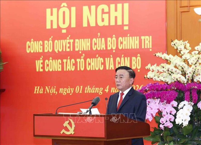 Đồng ch&iacute; Trần Cẩm T&uacute;, Ủy vi&ecirc;n Bộ Ch&iacute;nh trị, Thường trực Ban B&iacute; thư ph&aacute;t biểu chỉ đạo v&agrave; giao nhiệm vụ - Ảnh: TTXVN