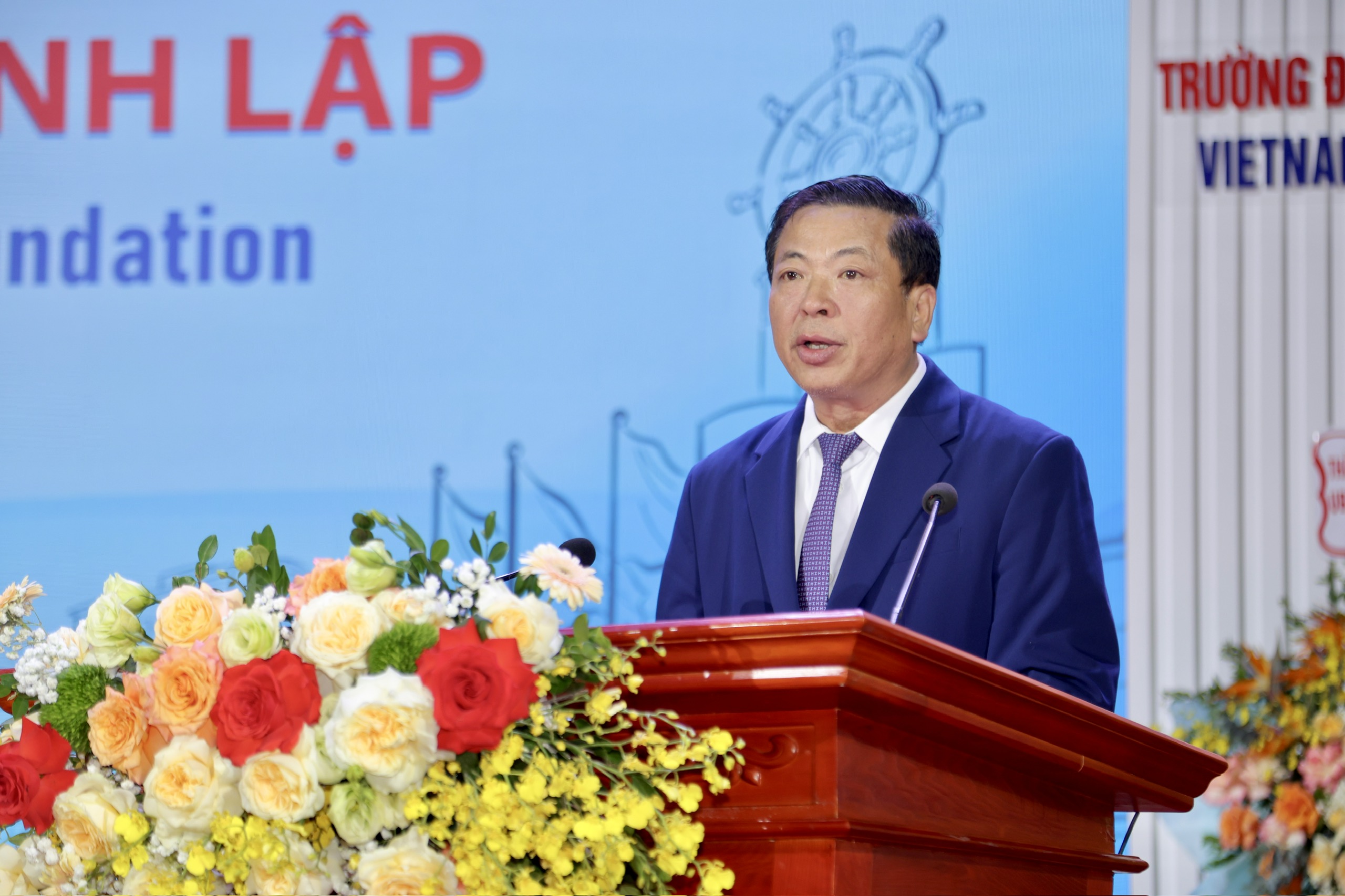 Đồng ch&iacute; Trần Hồng Minh, Ủy vi&ecirc;n Trung ương Đảng, Bộ trưởng Bộ X&acirc;y dựng ph&aacute;t biểu.