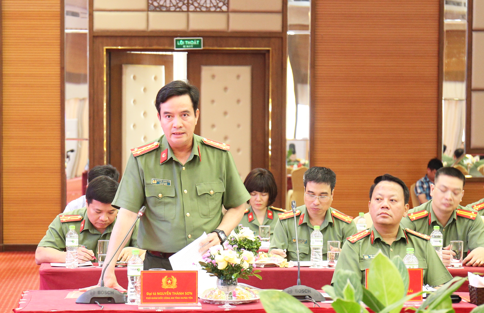 Đại diện Công an tỉnh Hưng Yên phát biểu tham luận tại hội nghị. Đại diện Công an tỉnh Hưng Yên phát biểu tham luận tại hội nghị.
