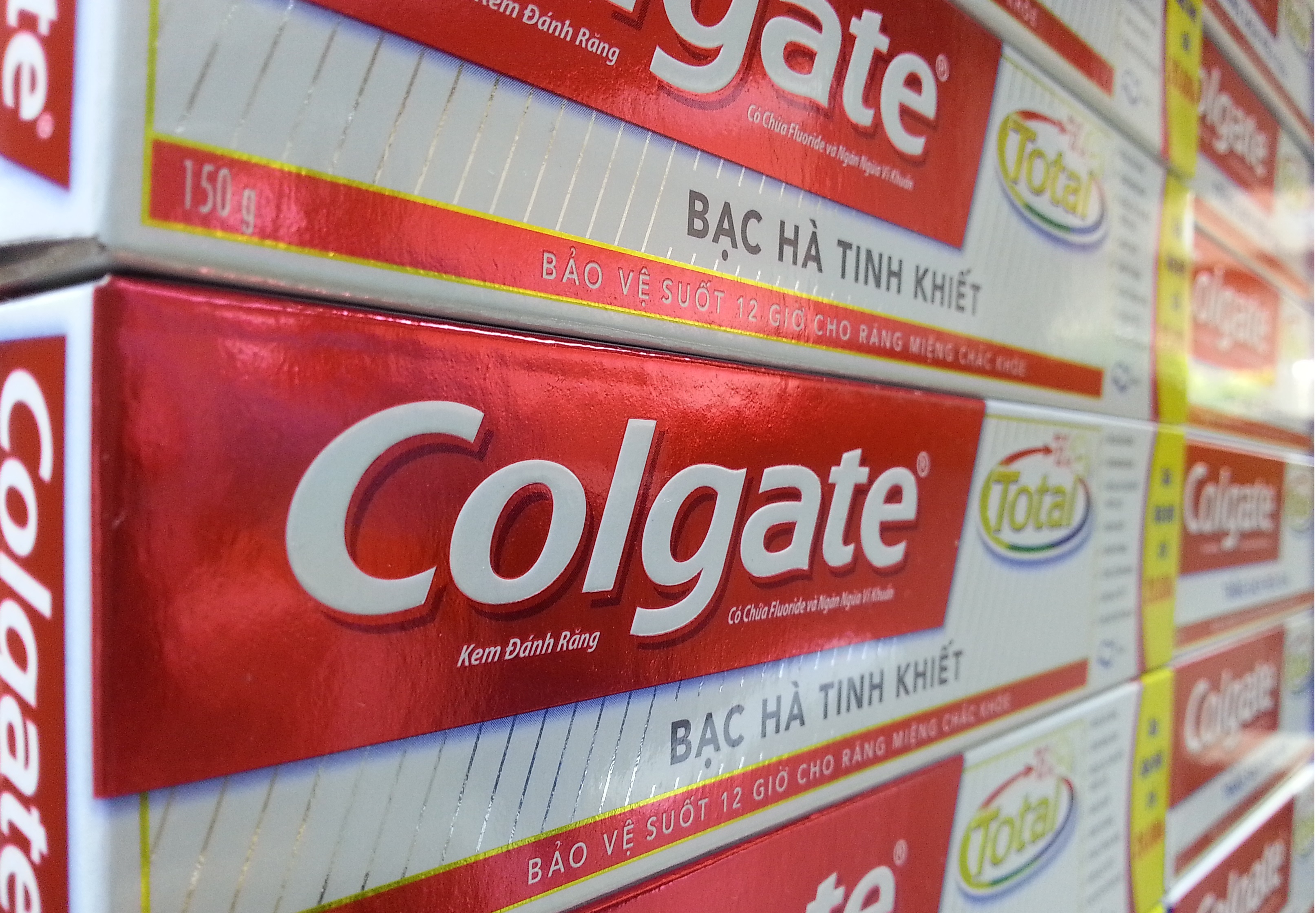 Ngành hàng tiêu dùng trước sức ép pháp lý: Từ câu chuyện của Colgate