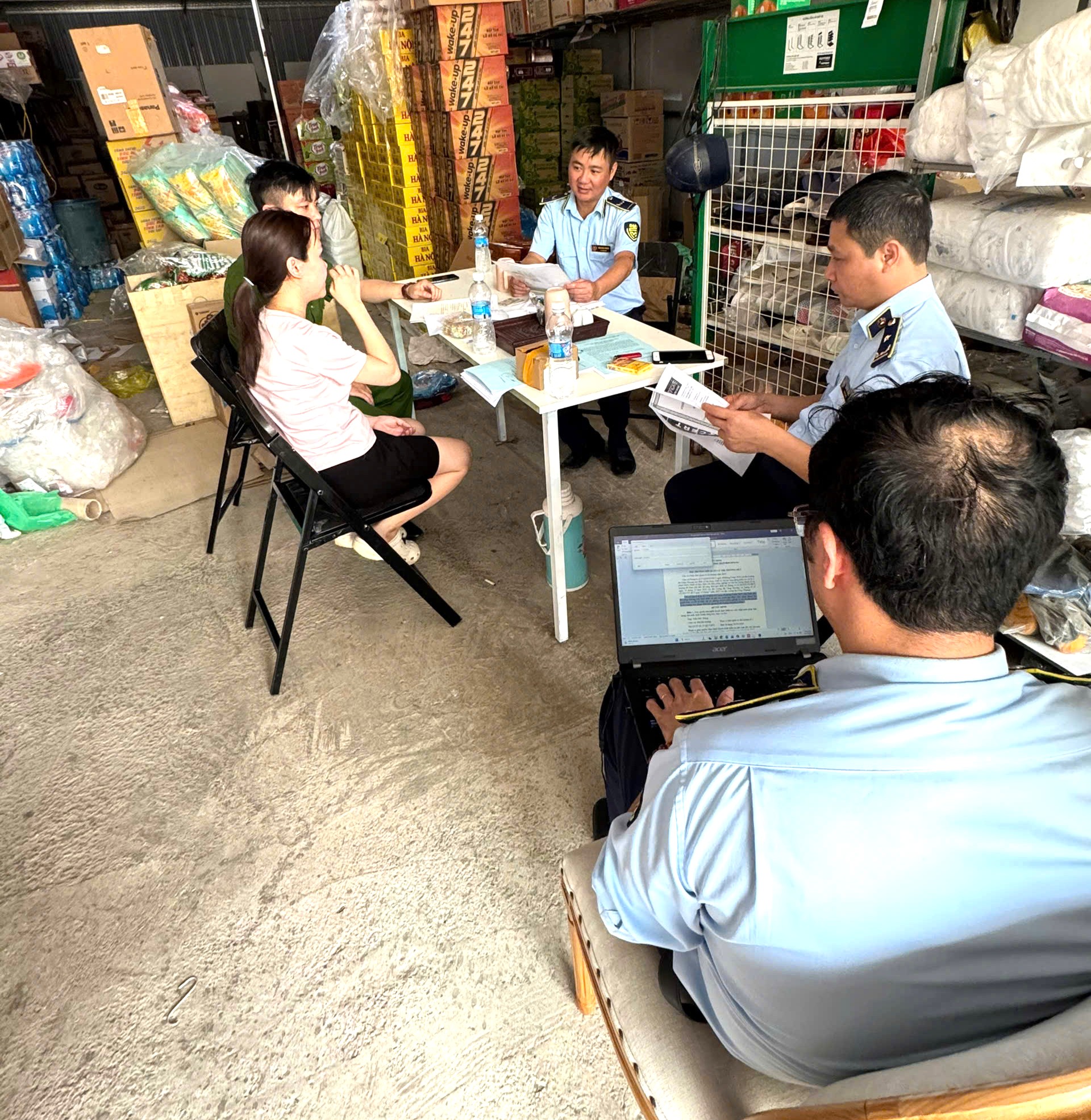 Lực lượng Quản l&yacute; thị trường Ninh B&igrave;nh