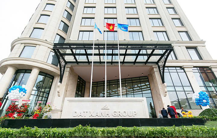 Lãnh đạo cấp cao Đất Xanh Group muốn bán sạch cổ phiếu