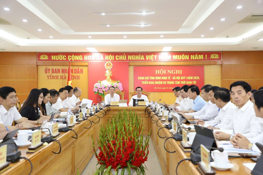 UBND tỉnh H&agrave; Tĩnh tổ chức phi&ecirc;n họp thường kỳ