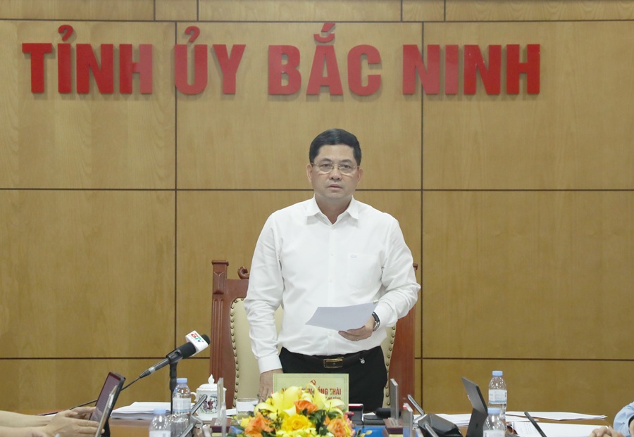 B&iacute; thư Tỉnh ủy Bắc Ninh Nguyễn Hồng Th&aacute;i tham luận tại điểm cầu Bắc Ninh