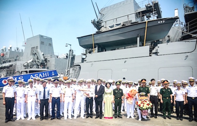 Tàu hộ vệ Asahi của Nhật Bản thăm thành phố Đà Nẵng