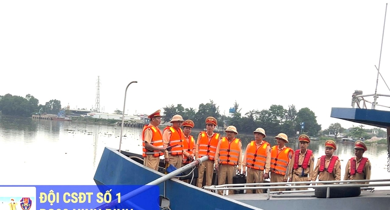 Ninh Bình: Thực hiện Kế hoạch tuần tra, kiểm soát, xử lý vi phạm, bảo đảm trật tự an toàn xã hội trên tuyến đường thủy