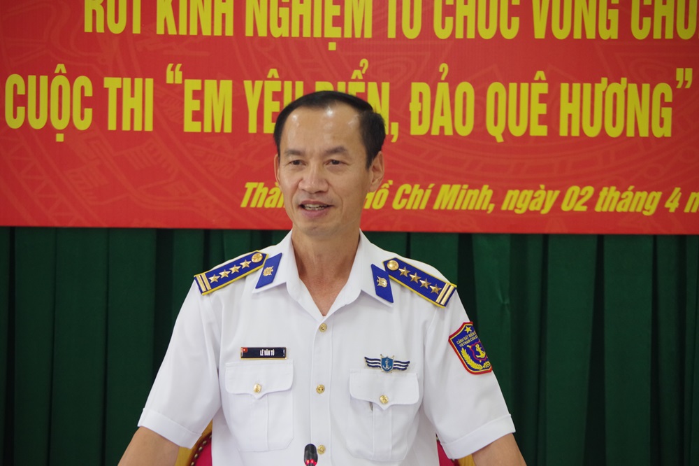 Đại t&aacute; L&ecirc; Văn T&uacute; - B&iacute; thư Đảng ủy, Ch&iacute;nh ủy V&ugrave;ng Cảnh s&aacute;t biển 3, Trưởng ban Tổ chức cuộc thi chủ tr&igrave; Hội nhị