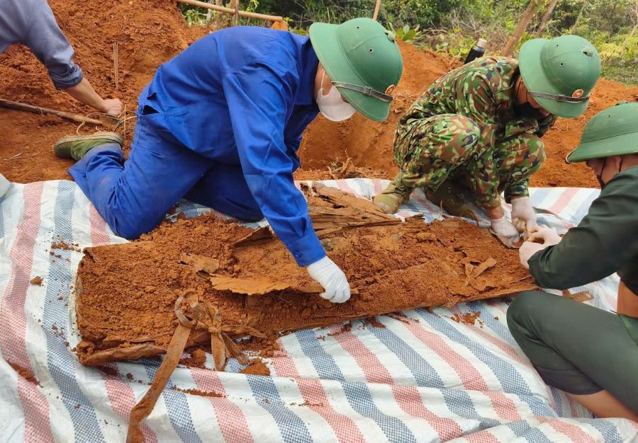 Quảng Trị: Tìm thấy thêm 2 hài cốt liệt sĩ cùng nhiều di vật quan trọng
