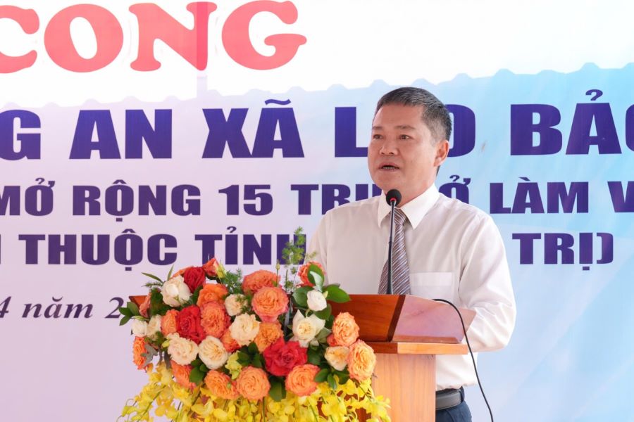 Ph&oacute; Chủ tịch UBND tỉnh Quảng Trị Phan Phong Ph&uacute; ph&aacute;t biểu tại buổi lễ