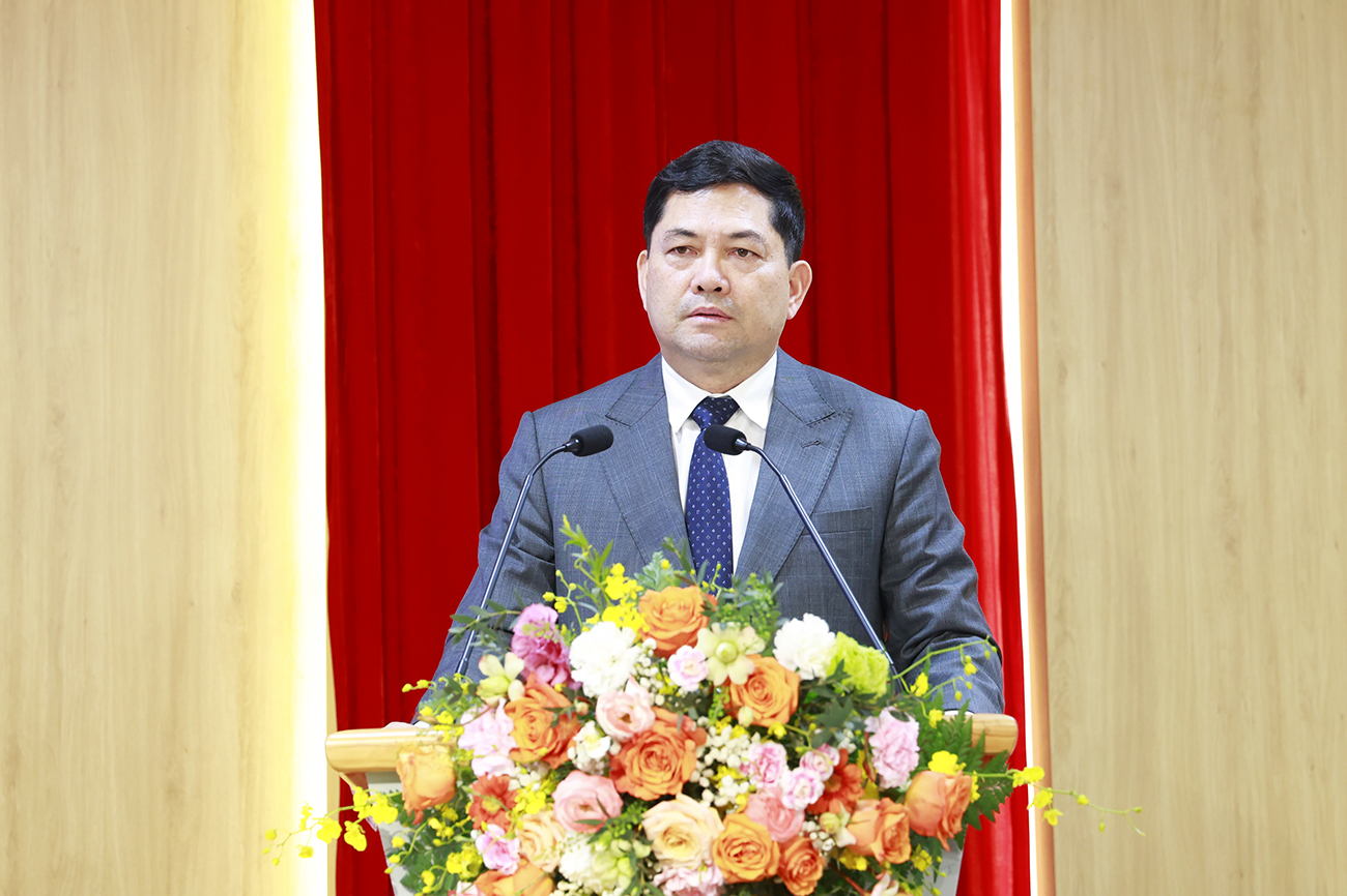 B&iacute; thư Tỉnh ủy Bắc Ninh Nguyễn Hồng Th&aacute;i ph&aacute;t biểu tại lễ k&yacute; kết.