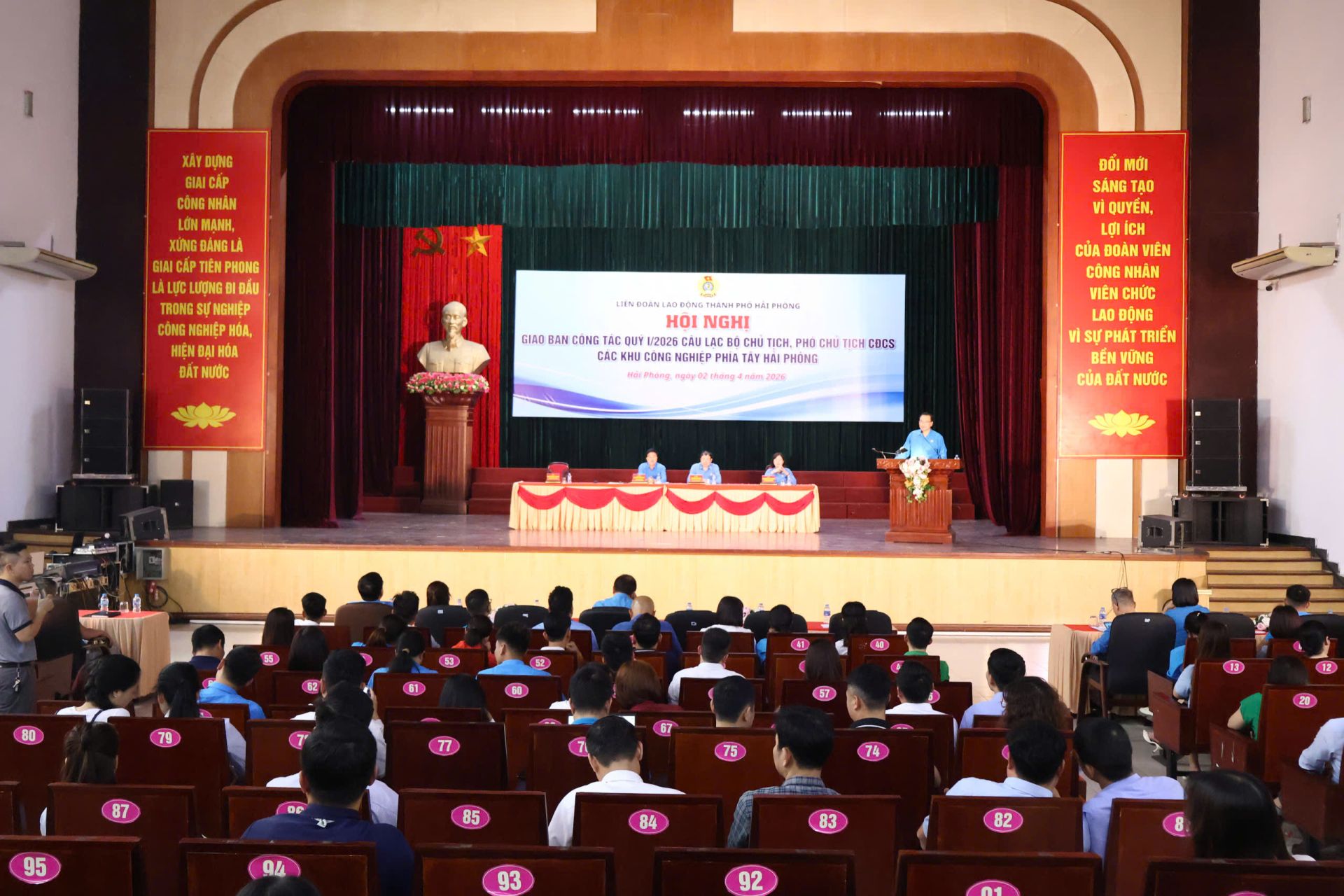 Quang cảnh Hội nghị.