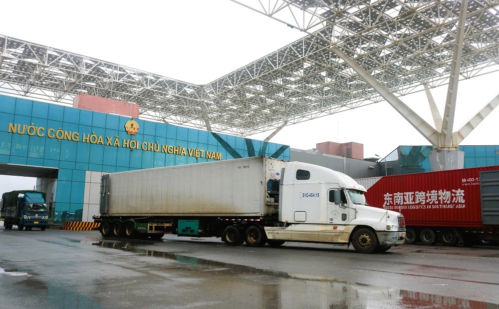 Quảng Ninh: 1.484 phương tiện thí điểm thông quan cuối tuần tại Cửa khẩu Móng Cái