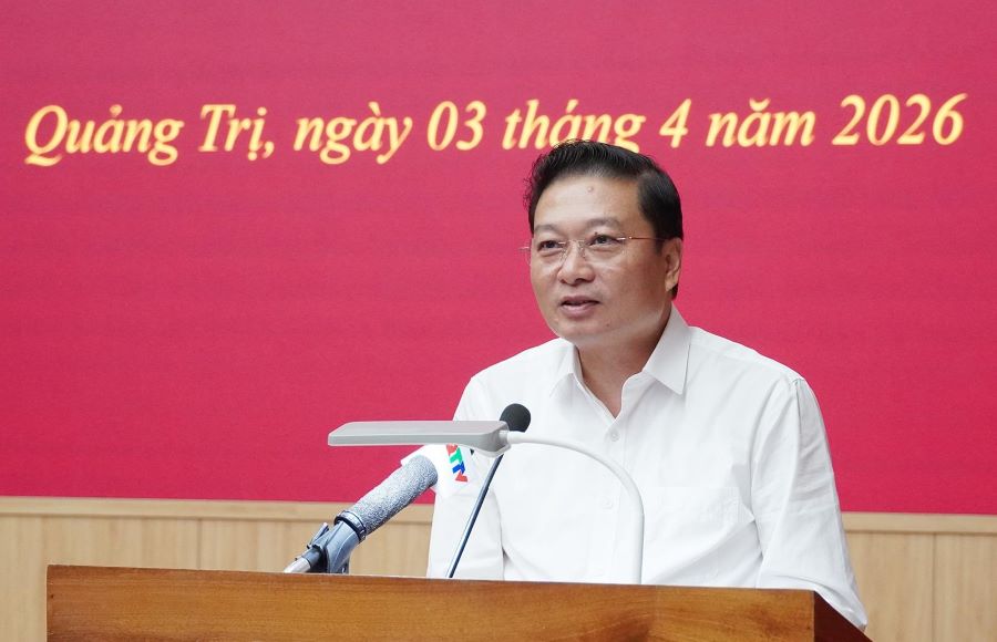 Chủ tịch UBND tỉnh Quảng Trị L&ecirc; Hồng Vinh ph&aacute;t biểu kết luận kỳ họp