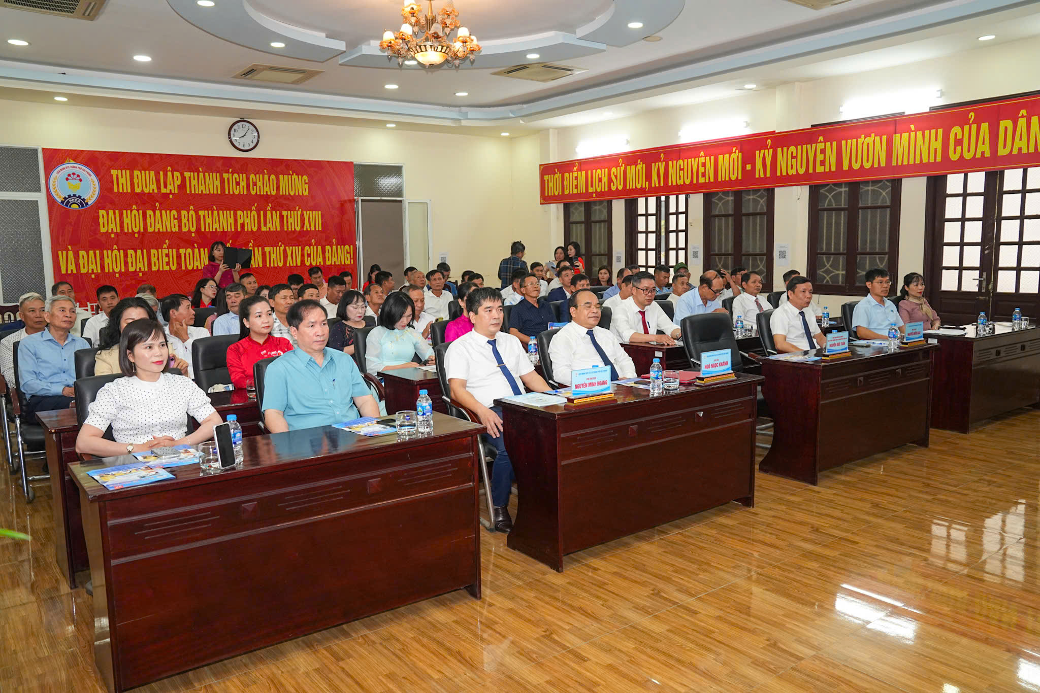 Đại biểu dự Lễ kỷ niệm.