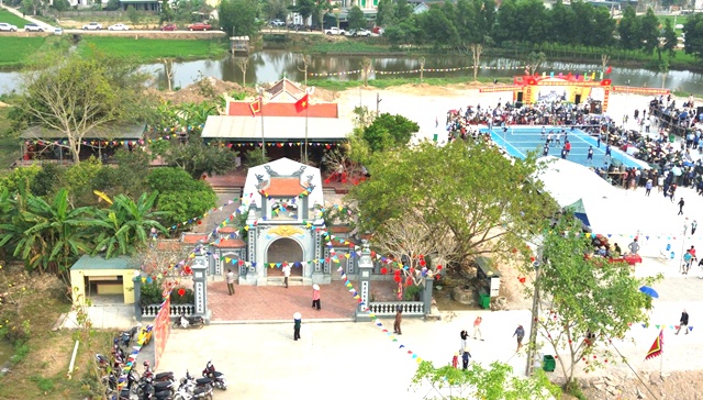 Về thăm xã Bình Minh để biết thêm Lễ hội đền Canh. Về thăm xã Bình Minh để biết thêm Lễ hội đền Canh.