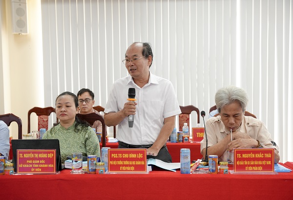 Các ủy viên Hội đồng phát biểu Các ủy viên Hội đồng phát biểu