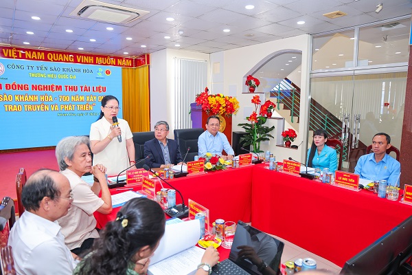 Các ủy viên Hội đồng phát biểu Các ủy viên Hội đồng phát biểu