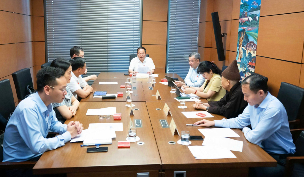 Đoàn ĐBQH tỉnh Quảng Ninh họp chuẩn bị nội dung Kỳ họp thứ nhất, Quốc hội khóa XVI