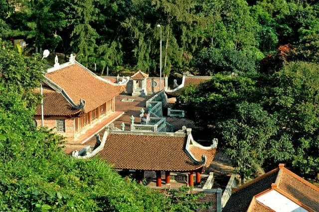 To&agrave;n cảnh chủa Song Ngư.