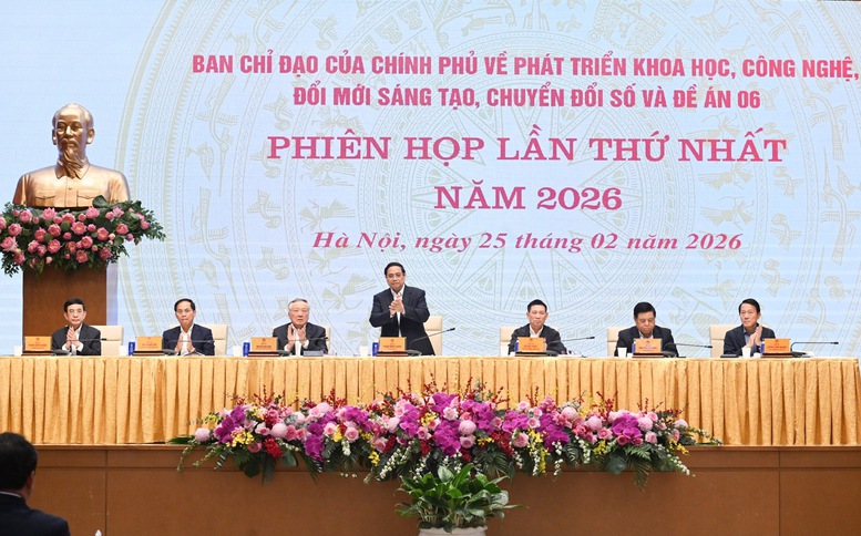 Thủ tướng Phạm Minh Ch&iacute;nh, Trưởng Ban Chỉ đạo của Ch&iacute;nh phủ về ph&aacute;t triển khoa học, c&ocirc;ng nghệ, đổi mới s&aacute;ng tạo, chuyển đổi số v&agrave; Đề &aacute;n 06, chủ tr&igrave; phi&ecirc;n họp lần thứ nhất năm 2026 của Ban Chỉ đạo - Ảnh: VGP/Nhật Bắc