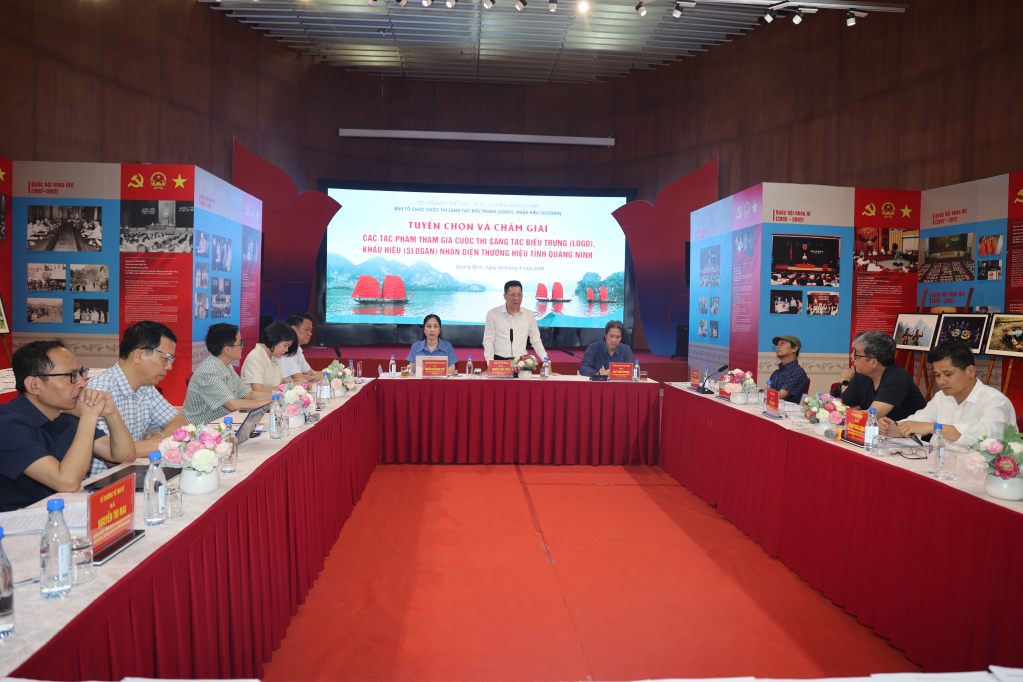 Chấm giải logo và slogan nhận diện thương hiệu tỉnh Quảng Ninh