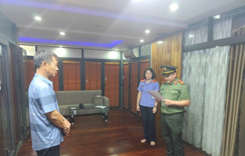 Phú Thọ: Khởi tố đường dây mua bán hóa đơn khống quy mô hàng trăm tỷ đồng