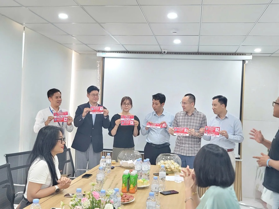 Tổng gi&aacute; trị giải thưởng l&ecirc;n tới 100 triệu đồng, giải đấu được đ&aacute;nh gi&aacute; c&oacute; quy m&ocirc; đ&aacute;ng ch&uacute; &yacute; trong hệ thống c&aacute;c giải thể thao phong tr&agrave;o, b&aacute;n chuy&ecirc;n